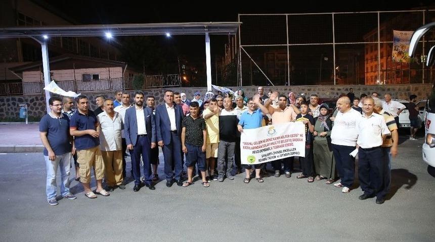 Haliliye Belediyesi Engellileri Gen&ccedil;lik Kampına G&ouml;nderdi