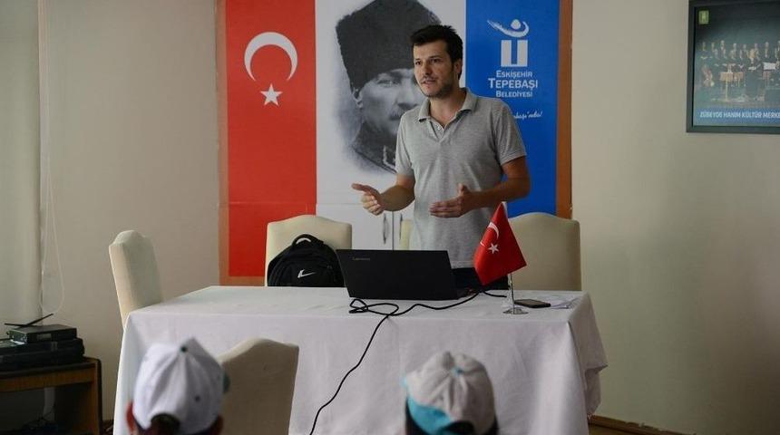 Temizlik Personeline İş Sağlığı Ve G&uuml;venliği Eğitimi