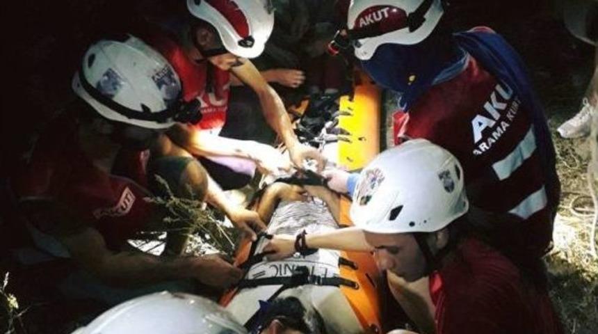 Akut Mersin Ekibinin Kurtarma Tatbikatı Ger&ccedil;eğini Aratmadı