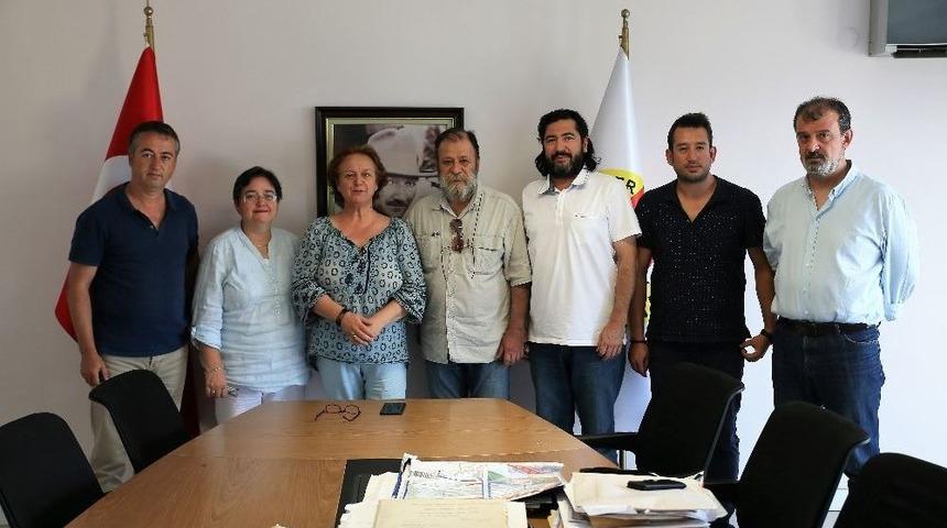 İha&rsquo;ya İki &Ouml;d&uuml;l Birden