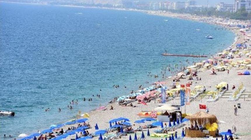 Antalya'da Sıcak Hava Bunalttı