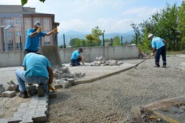 Kartepe’de Üst Yapı Estetik Hale Getiriliyor