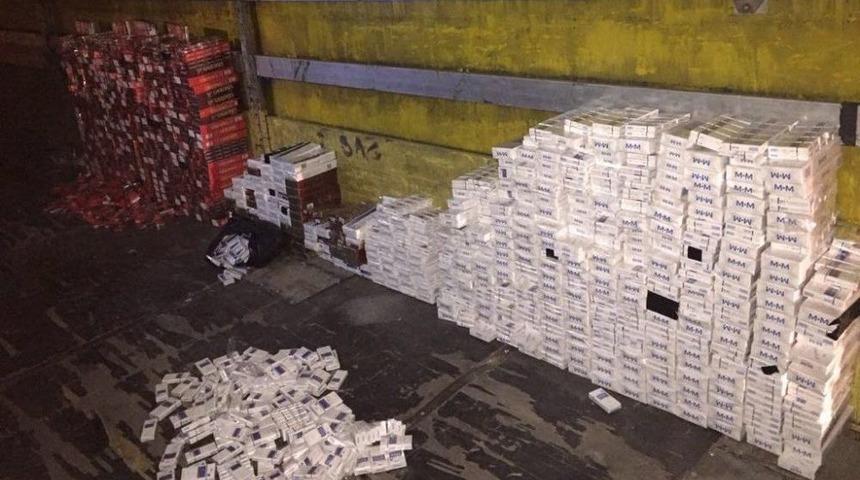 Şanlıurfa&rsquo;da 26 Bin 100 Paket Ka&ccedil;ak Sigara Ele Ge&ccedil;irildi