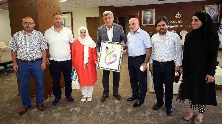 Başkan Karaosmanoğlu, “çocuklarımız Geleceğin Türkiye’sini Temsil Ediyor”