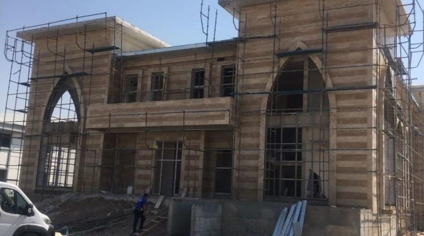 Cihanbeyli&rsquo;de Oba Beyler Konağı İnşaatı S&uuml;r&uuml;yor