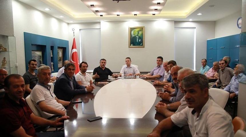 Dinsiz Deresi&rsquo;ni Renkten Renge Sokan Fabrikalar Kontrol Edilecek