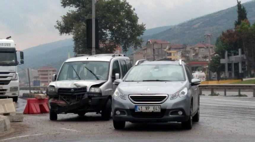 Kocaeli’de 3 Ayrı Trafik Kazası: 10 Yaralı