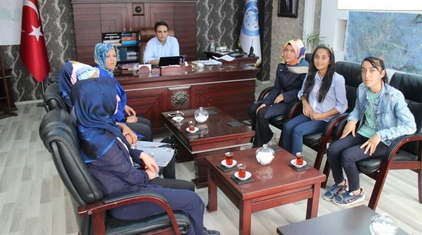 Kaymakam Dundar&rsquo;dan Başarılı &Ouml;ğrencilere Ankara Tatili