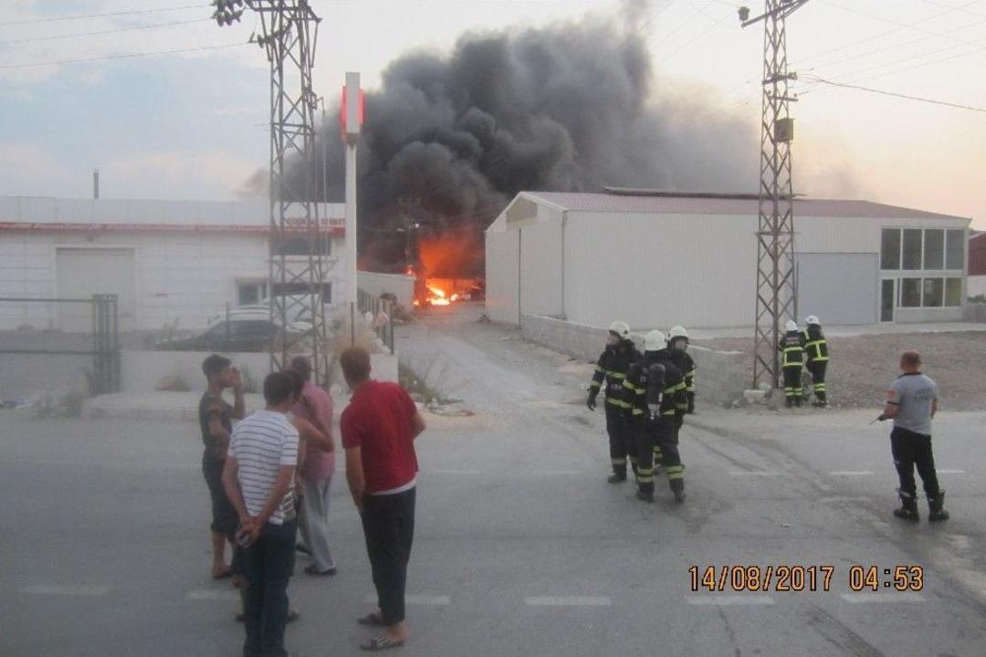 İtfaiyeden "yangını Bırakıp Hatıra Fotoğrafı &Ccedil;ektirdiler" Haberine Tepki