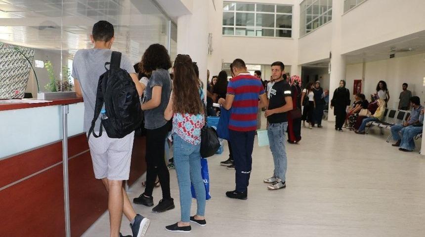 İn&ouml;n&uuml; &Uuml;niversitesinde &Ouml;ğrenci Kayıtları Başladı