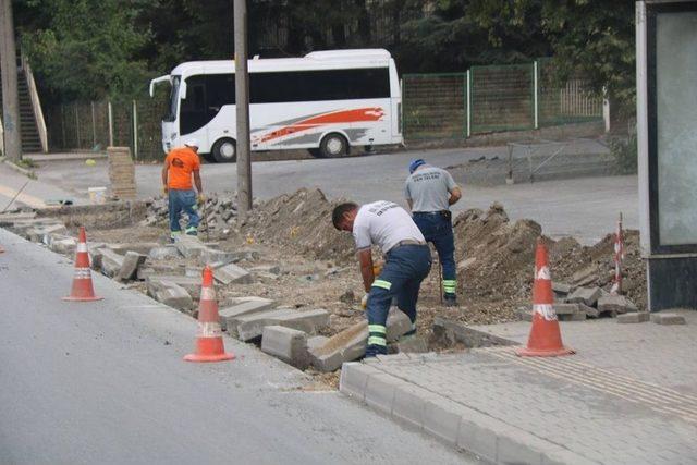 Yeşiltepe-kepez Yolunda Ki Cep Ve Duraklar Yapılıyor