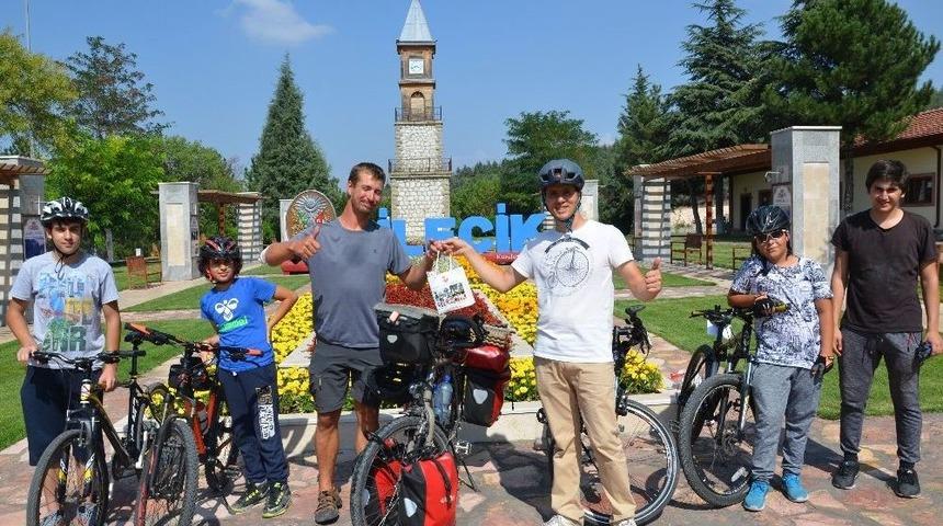 Bilecik, Bisikletli Konuklarını Ağırlamaya Devam Ediyor