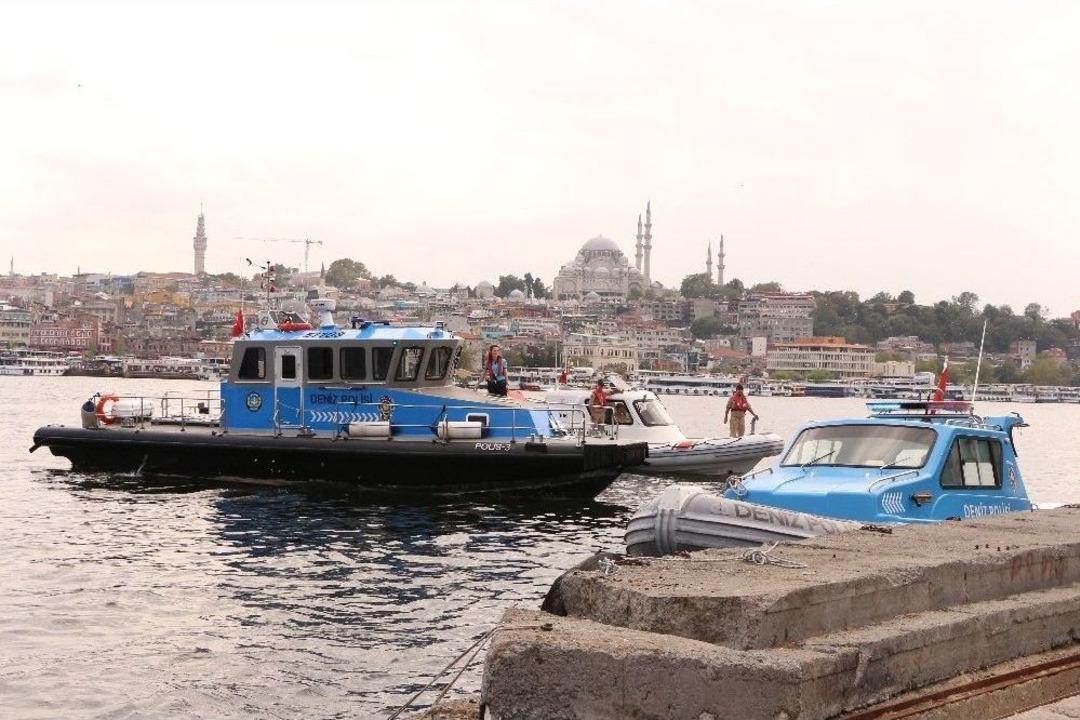 Hali&ccedil;&rsquo;ten Bir Erkek &Ccedil;ocuğu Cesedi &Ccedil;ıkarıldı