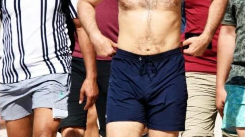 Suudi Prens Hem Y&uuml;zd&uuml;, Hem Y&uuml;r&uuml;d&uuml;