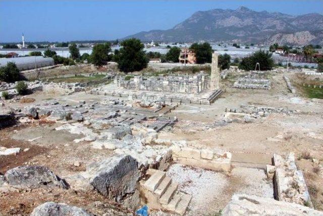 Muğla'daki Kazıda 2 Bin 600 Yıllık Gizemli Mısır Mührü Bulundu