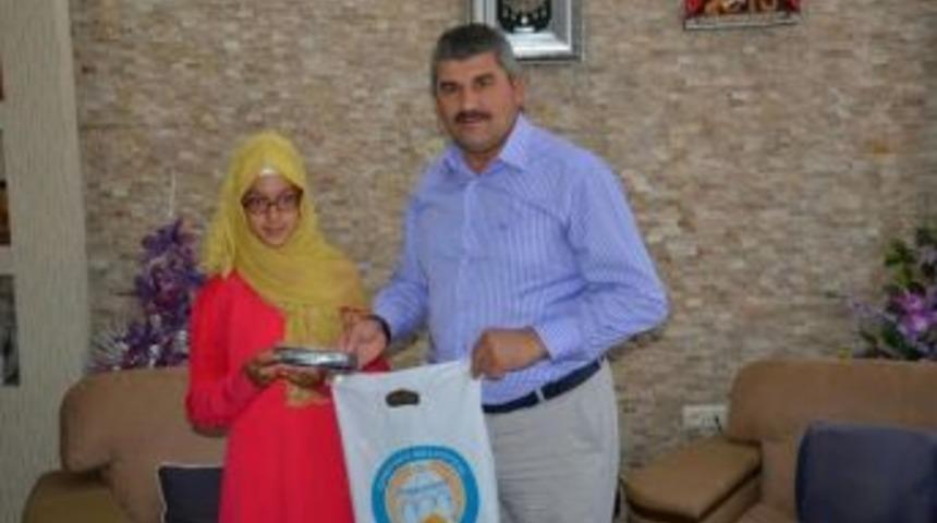 İl&ccedil;eler Arası Kur&rsquo;an-ı Kerim Ve Meali Yarışmasının Eskişehir İl Birincisi G&uuml;ny&uuml;z&uuml;&rsquo;nden &Ccedil;ıktı