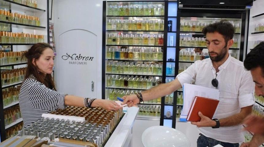 Dağlıca Gazisi, Yanan Evi İ&ccedil;in Yardım Topluyor