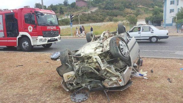 Samsun’da Otomobil Takla Attı: 2 Ağır Yaralı