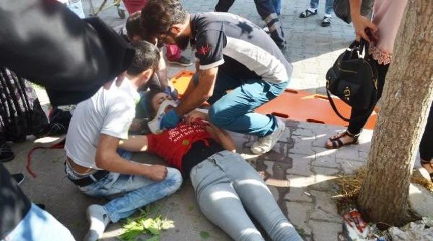 2'nci Kattaki Evlerinin Balkonundan D&uuml;şen Kadın Yaralandı