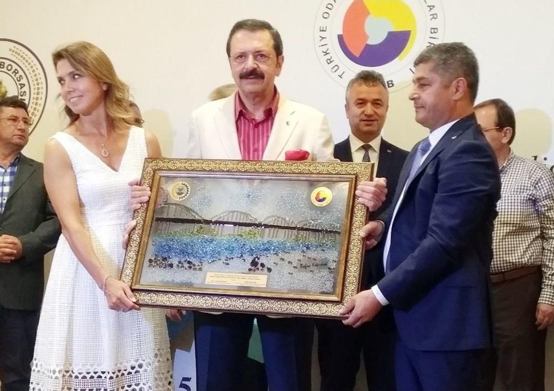 Tobb Başkanı Hisarcıklıoğlu: &ldquo;birlik Ve Beraberlik Sayesinde Tekrar Ayağa Kalktık&rdquo;