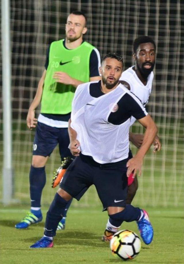 Antalyaspor'da Akhisar Hazırlıkları Başladı