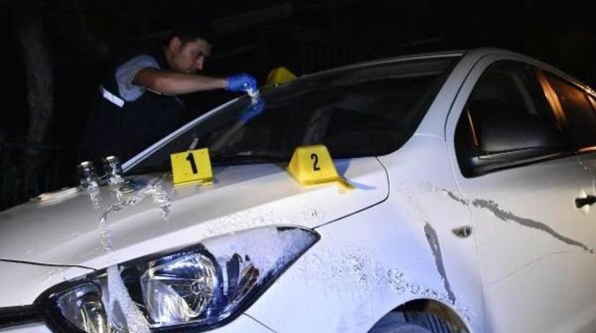 Park Halindeki Otomobile Asitli Saldırı