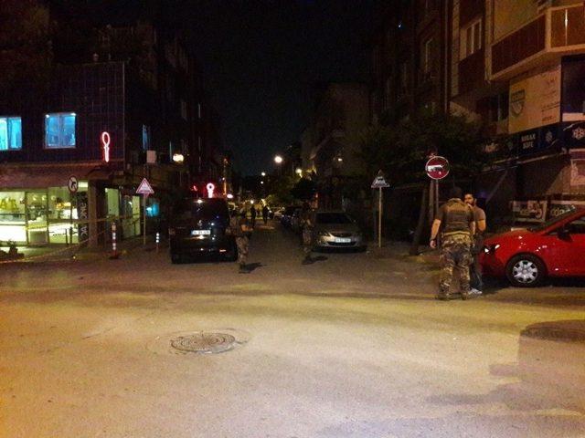 Gaziosmapaşa’da Olaylı Gece: 1’i Polis 2 Yaralı