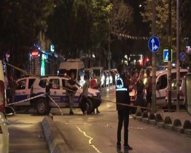 Gaziosmanpaşa'da Kurşunlama,1'i Polis 2 Kişi Hafif Yaralı