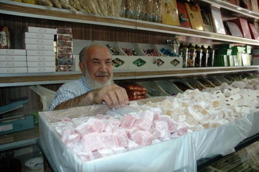 Spor Olsun Diye 25 Yıldır İşe Y&uuml;r&uuml;yerek Gidip Geliyor