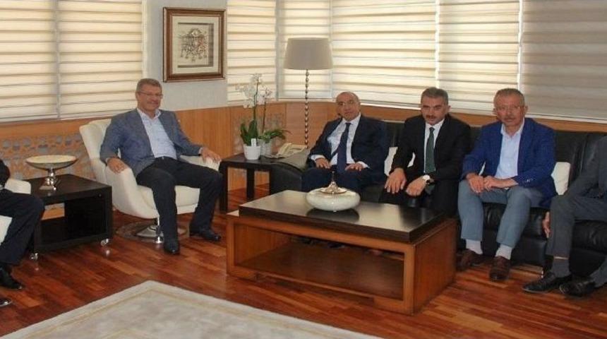 Başkan Akay, Şeker-iş Sendikasını Ziyaret Etti