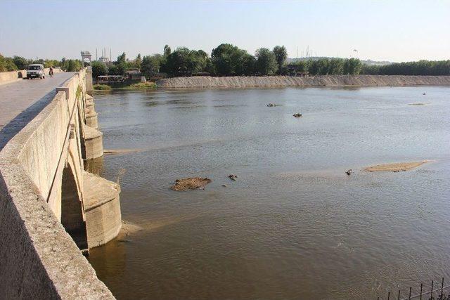 Meri&ccedil; Nehri&rsquo;nin Debisi &lsquo;dibe&rsquo; D&uuml;şt&uuml; 1