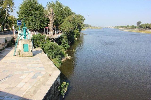 Meri&ccedil; Nehri&rsquo;nin Debisi &lsquo;dibe&rsquo; D&uuml;şt&uuml; 2