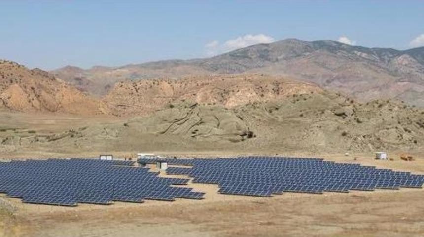 &Ccedil;orak Araziye 'g&uuml;neş' Ektiler