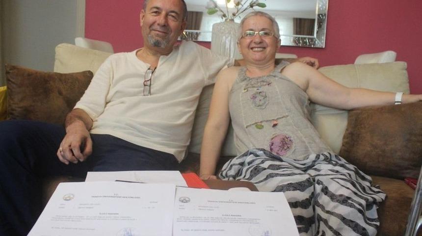 Karı Koca &Uuml;niversiteli Oldular