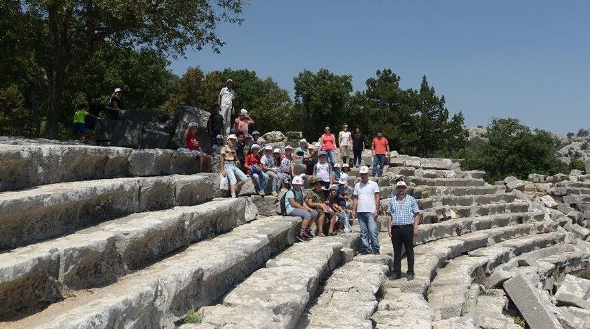 Akbem &Ouml;ğrencileri Termessos Antik Kenti&rsquo;ni Gezdi