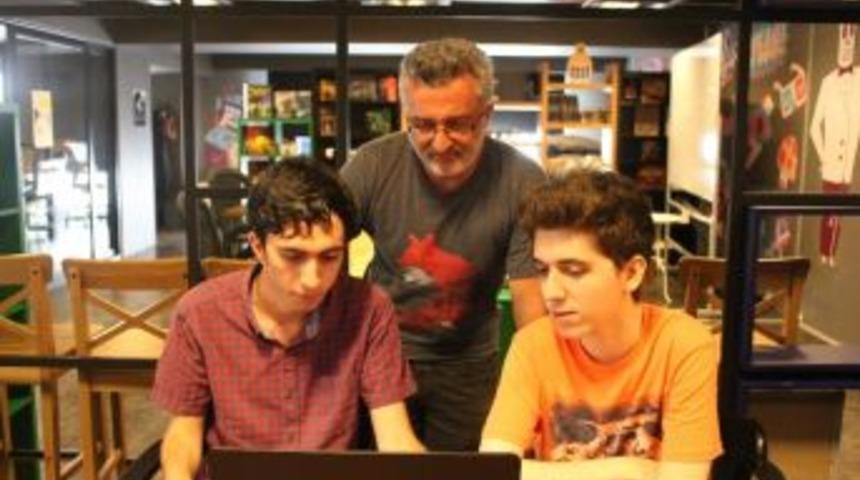 T&uuml;rk &Ouml;ğrencilerin Tasarladığı Oyun Gamescom&rsquo;da G&ouml;r&uuml;c&uuml;ye &Ccedil;ıkıyor