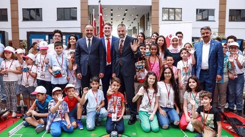 Btk &Ccedil;alışanlarının &Ccedil;ocukları Da &rsquo;yarını Kodlayanlar&rsquo; Arasına Katıldı