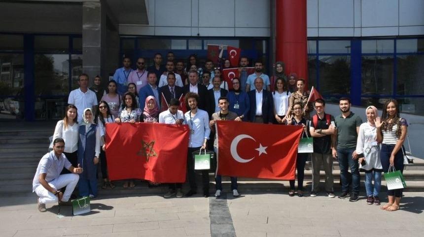 Fas&rsquo;lı &Ouml;ğrenciler D&uuml;zce&rsquo;de