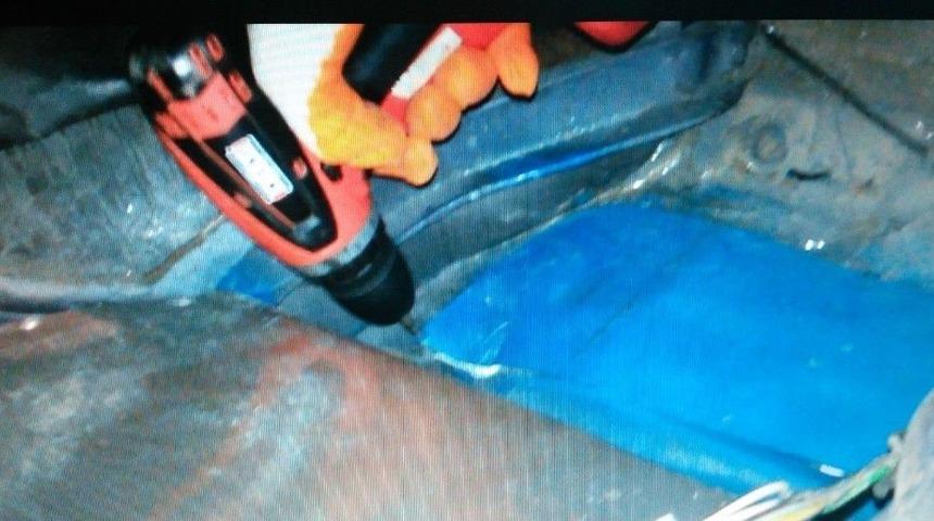 Arabanın Tamponuna Zulalanmış Bin 590 Paket Ka&ccedil;ak Sigara Ele Ge&ccedil;irildi