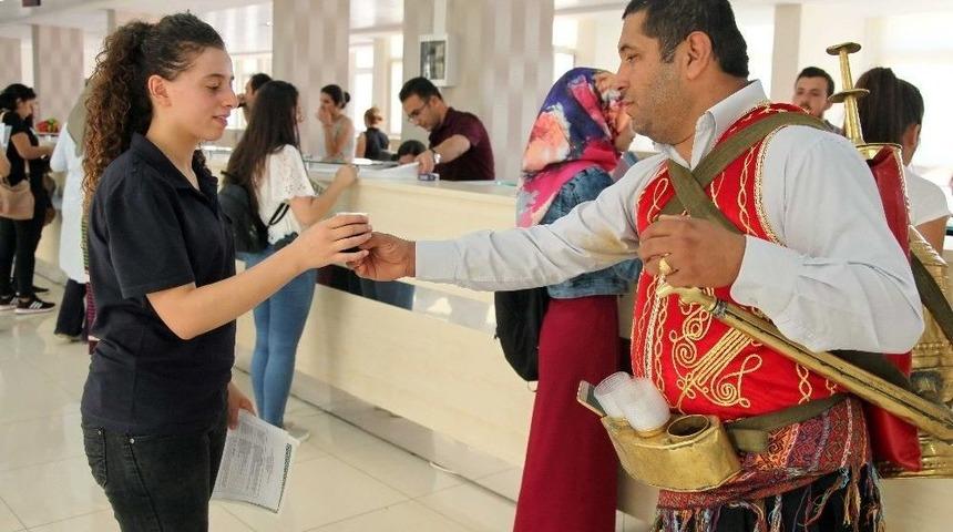 &Uuml;niversitede Meyan Şerbetli Kayıt