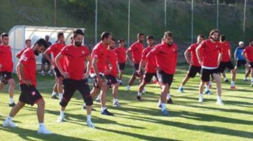 Taraftarlar Diyarbekirspor&rsquo;u Yalnız Bırakmıyor