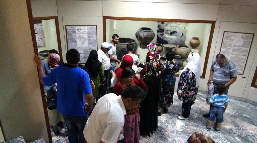 Malatya&rsquo;da Engelliler Tarihi Mekanları Gezdi