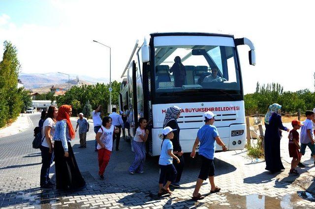 Malatya’da Engelliler Tarihi Mekanları Gezdi