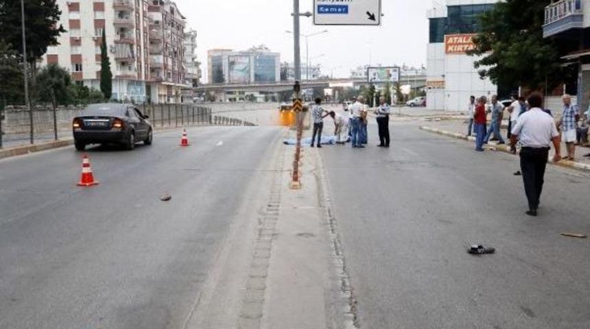 Camiden &Ccedil;ıkan 2 Kişinin &Ouml;l&uuml;m&uuml;ne Neden Olan S&uuml;r&uuml;c&uuml; Tutuklandı