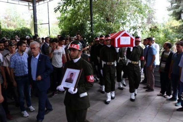 Hesaba Itiraz Edince Öldürülen Er Mırak, Toprağa Verildi