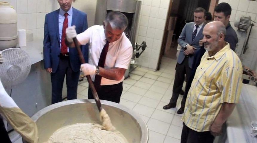 Vali Kebabından Sonra Vali Helvası