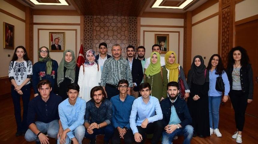 Sancaktepe Belediyesi "genç Gelecek"ten Büyük Başarı