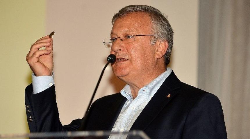 Ayhan Özmızrak: “galatasaray Başkanı’nın Yaptıklarını Sindiremiyorum”