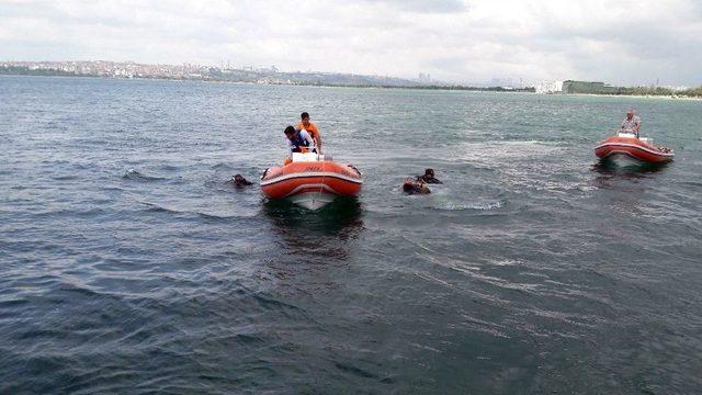 17 Ağustos Depreminin Yıl Dönümünde Küçükçekmece’deki Tatbikat Nefes Kesti