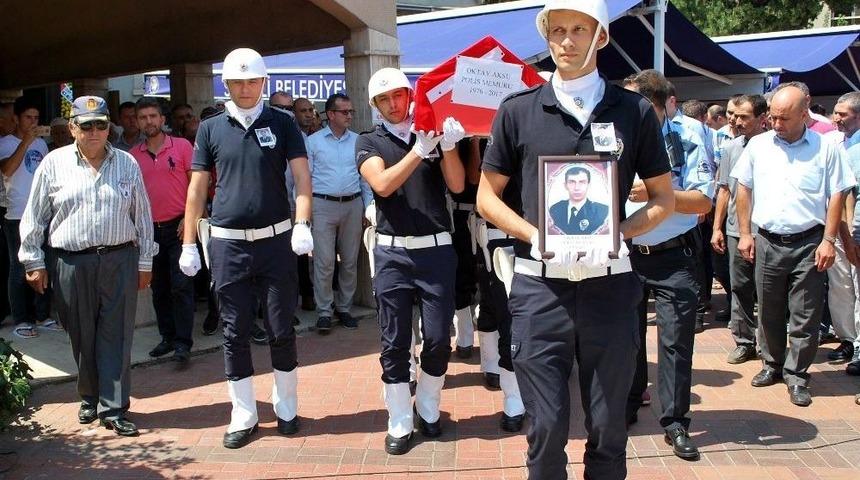 Hayatını Kaybeden Polis Memuru Son Yolculuğuna Uğurlandı